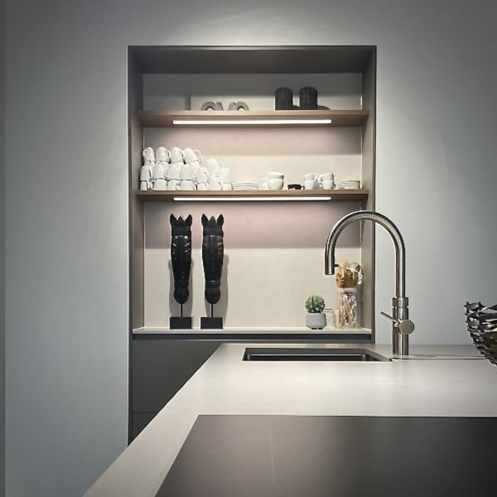 HÄCKER Systemat Wandplank van 2,5 cm hoog met verlichting kunststof HPL decor (SD)