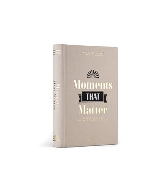 Bookshelf Album - Moments that Matter