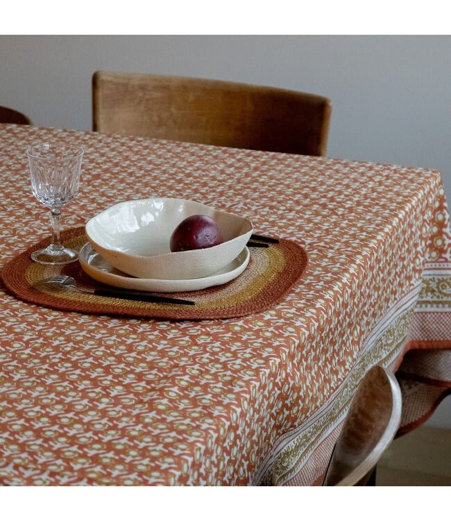 Isha Indiase bloemenprint tafelkleed Eekhoorn 170x300 cm