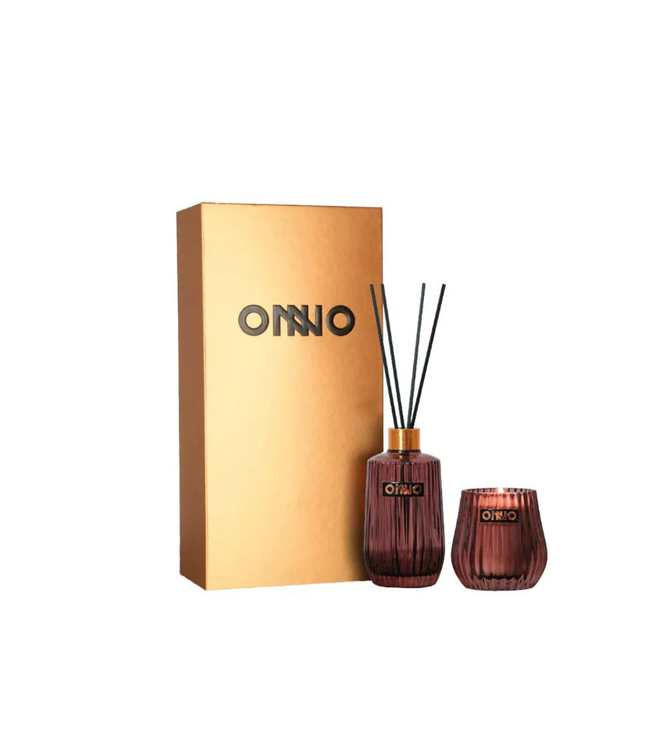 ONNO Eclectic giftset: Aubergine diffuser 375ml & candle precious oud