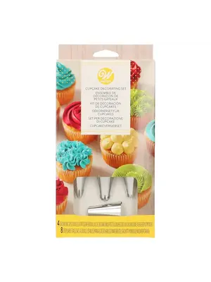 Wilton Cupcake Decorating Set/12