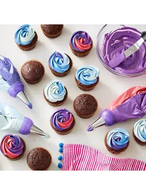 Wilton Wilton ColorSwirl Tri-Color Large Coupler