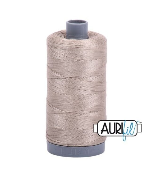 Aurifil grote spoel 5011 Touw Beige