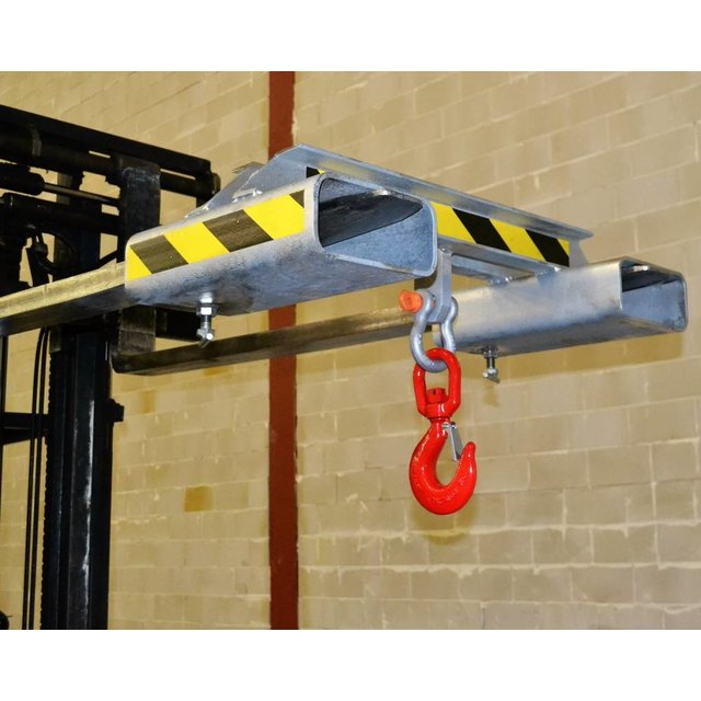 Lifting beam with load hook 4150 kg for forklift Lifting beam with load hook 4150 kg for forklift