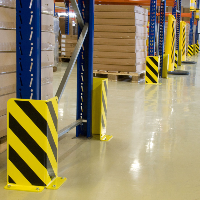 Crash Protection Guards 5mm Steel L-Profile for racks H40cm Crash Protection Guards 5mm Steel L-Profile for racks H40cm