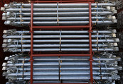 Podpory push-pull Podpory stabilizujące typu L2 - 2.40 to 4.00 m -ASTM D 2247-87 Podpory push-pull Podpory stabilizujące typu L2 - 2.40 to 4.00 m -ASTM D 2247-87