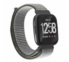 Strap-it Bracelet nylon Fitbit Versa (vert olive)