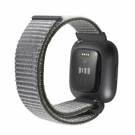 Strap-it Strap-it Bracelet nylon Fitbit Versa (vert olive)
