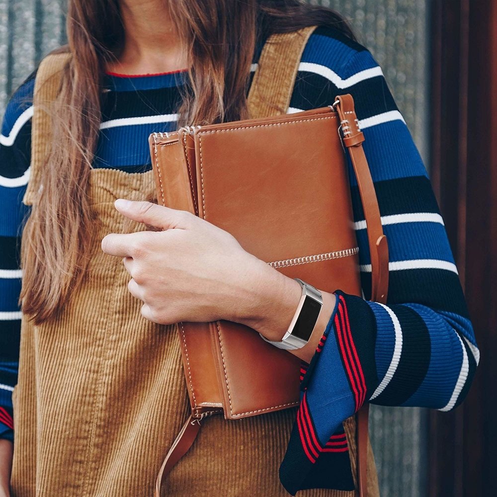 Strap-it Strap-it Bracelet Milanais Fitbit Charge 4 (argent) Strap-it Strap-it Bracelet Milanais Fitbit Charge 4 (argent)