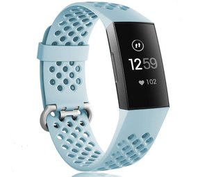 Strap-it Bracelet silicone avec trous Fitbit Charge 4 (bleu clair)