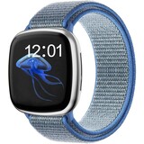 Strap-it Bracelet nylon Fitbit Sense (bleu clair)