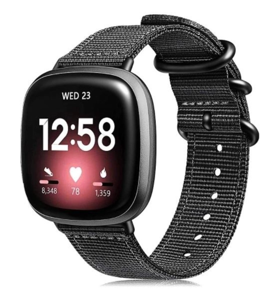 Strap-it Strap-it Bracelet nylon boucle Fitbit Versa 3 (noir) 
