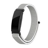 Strap-it Bracelet nylon Fitbit Inspire (coquillage)   