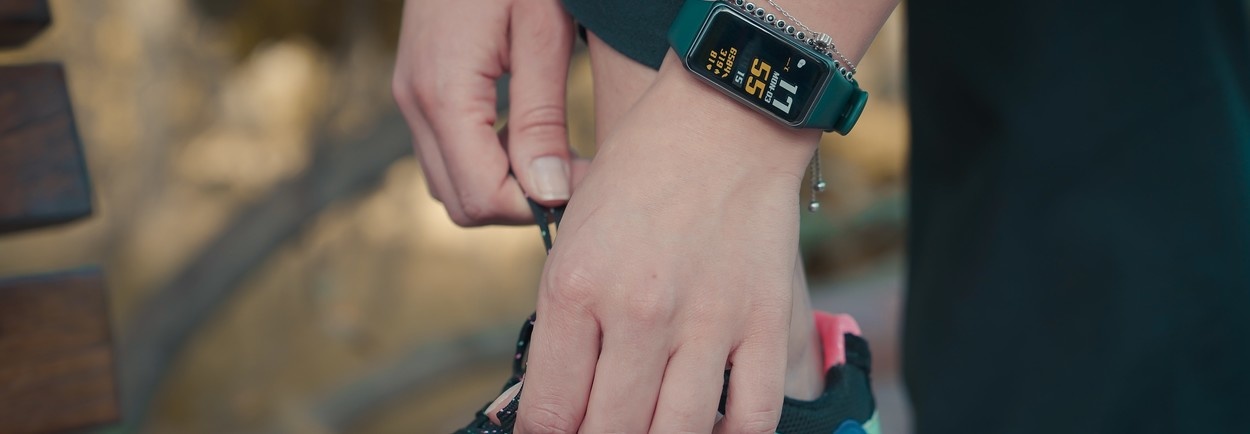 Fitbit Luxe : un bracelet connecté stylé pour les petits poignets