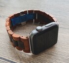 Strap-it Strap-it Bracelet bois Apple Watch Ultra (marron rouge/noir)