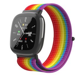 Strap-it Bracelet nylon Fitbit Versa 4 (arc-en-ciel)