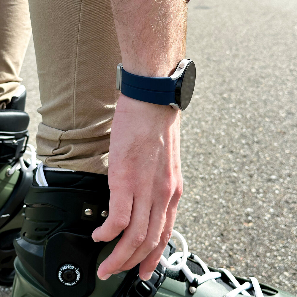 Strap-it Strap-it Bracelet sport magnétique Samsung Galaxy Watch 6 - 40mm (bleu foncé) Strap-it Strap-it Bracelet sport magnétique Samsung Galaxy Watch 6 - 40mm (bleu foncé)