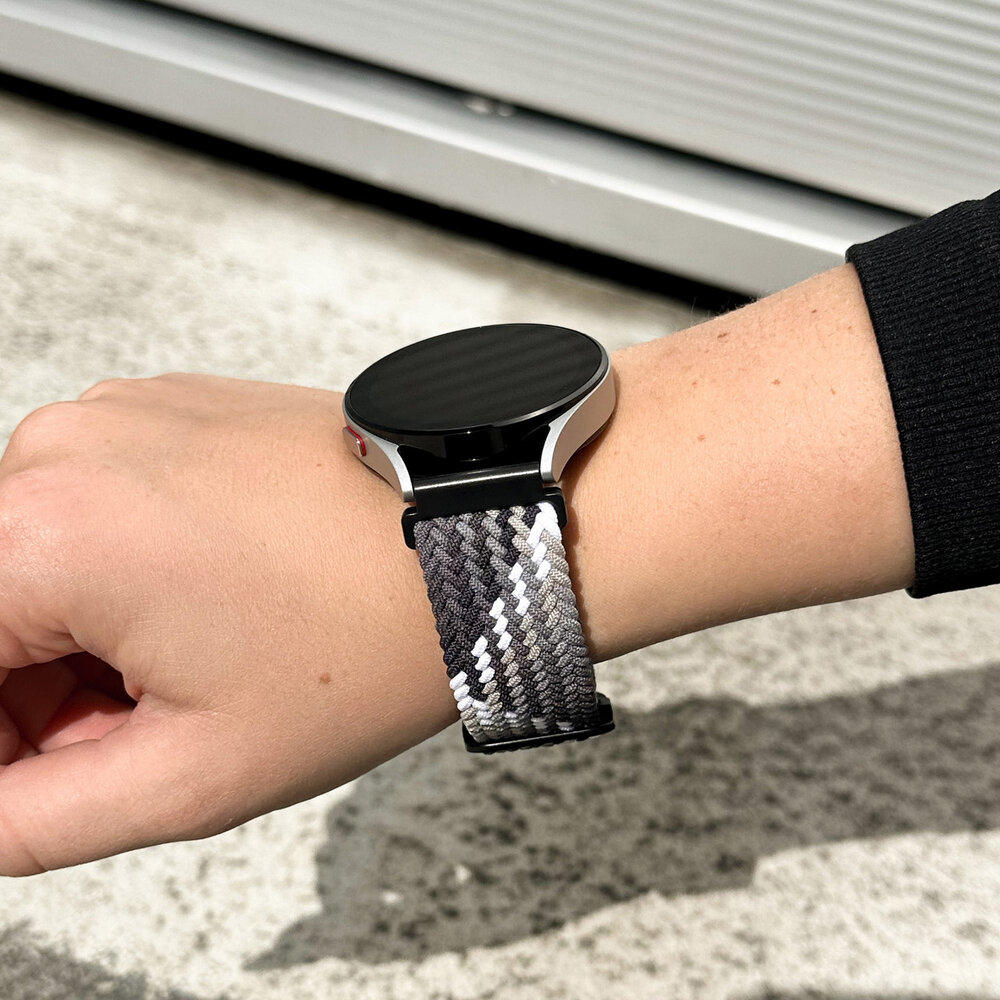 Strap-it Strap-it Bracelet nylon tissé Samsung Galaxy Watch 6 - 40mm (noir/blanc)