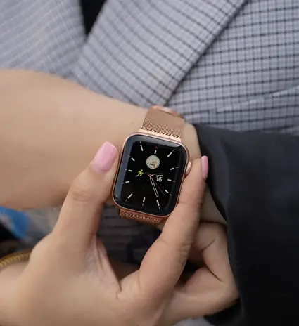 Strap-it Strap-it Bracelet Milanais Apple Watch 8 (rose)