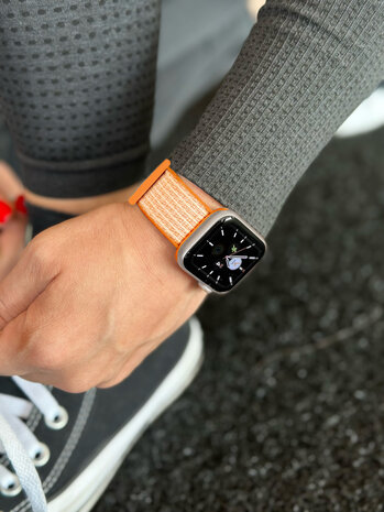 Strap-it Strap-it Bracelet nylon Apple Watch Ultra (orange) Strap-it Strap-it Bracelet nylon Apple Watch Ultra (orange)