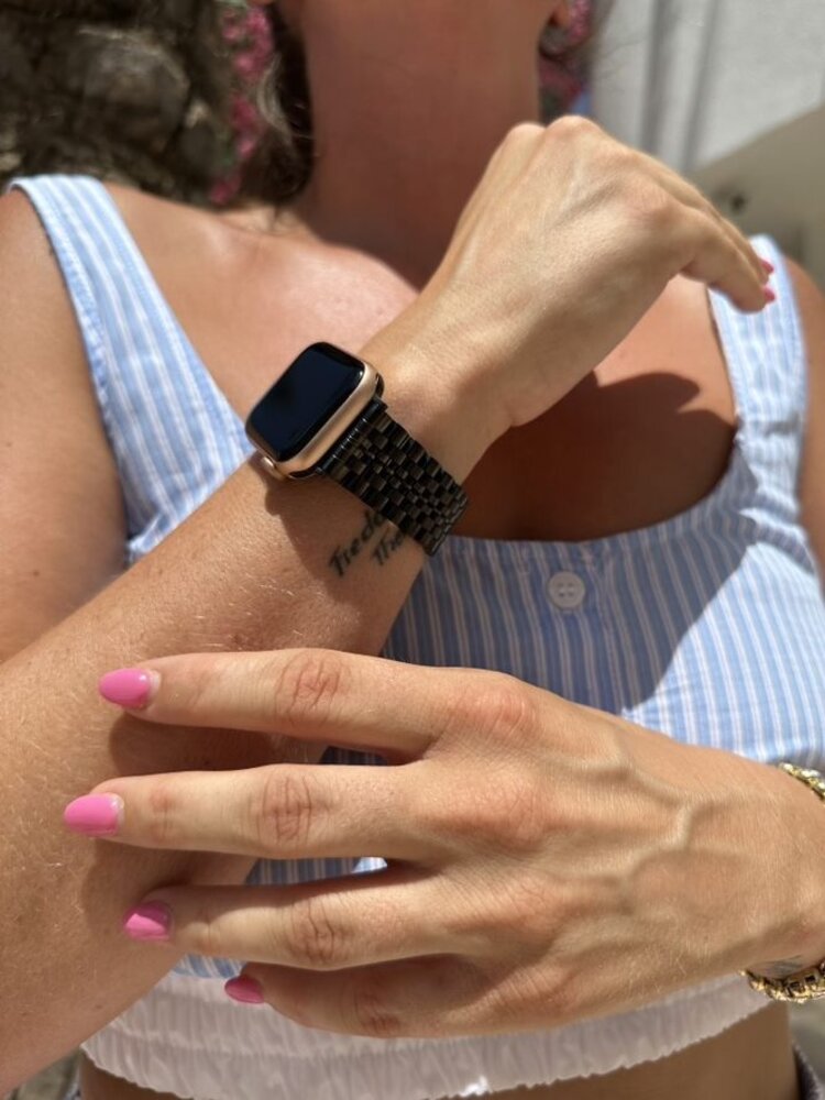 xoxo Wildhearts xoxo Wildhearts Apple Watch bracelet en acier (noir) xoxo Wildhearts xoxo Wildhearts Apple Watch bracelet en acier (noir)