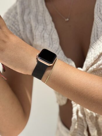 xoxo Wildhearts xoxo Wildhearts Apple Watch bracelet en Milanais (noir) xoxo Wildhearts xoxo Wildhearts Apple Watch bracelet en Milanais (noir)