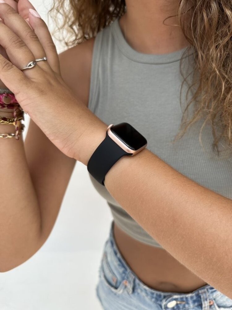 xoxo Wildhearts xoxo Wildhearts Apple Watch bracelet en silicone (noir) xoxo Wildhearts xoxo Wildhearts Apple Watch bracelet en silicone (noir)