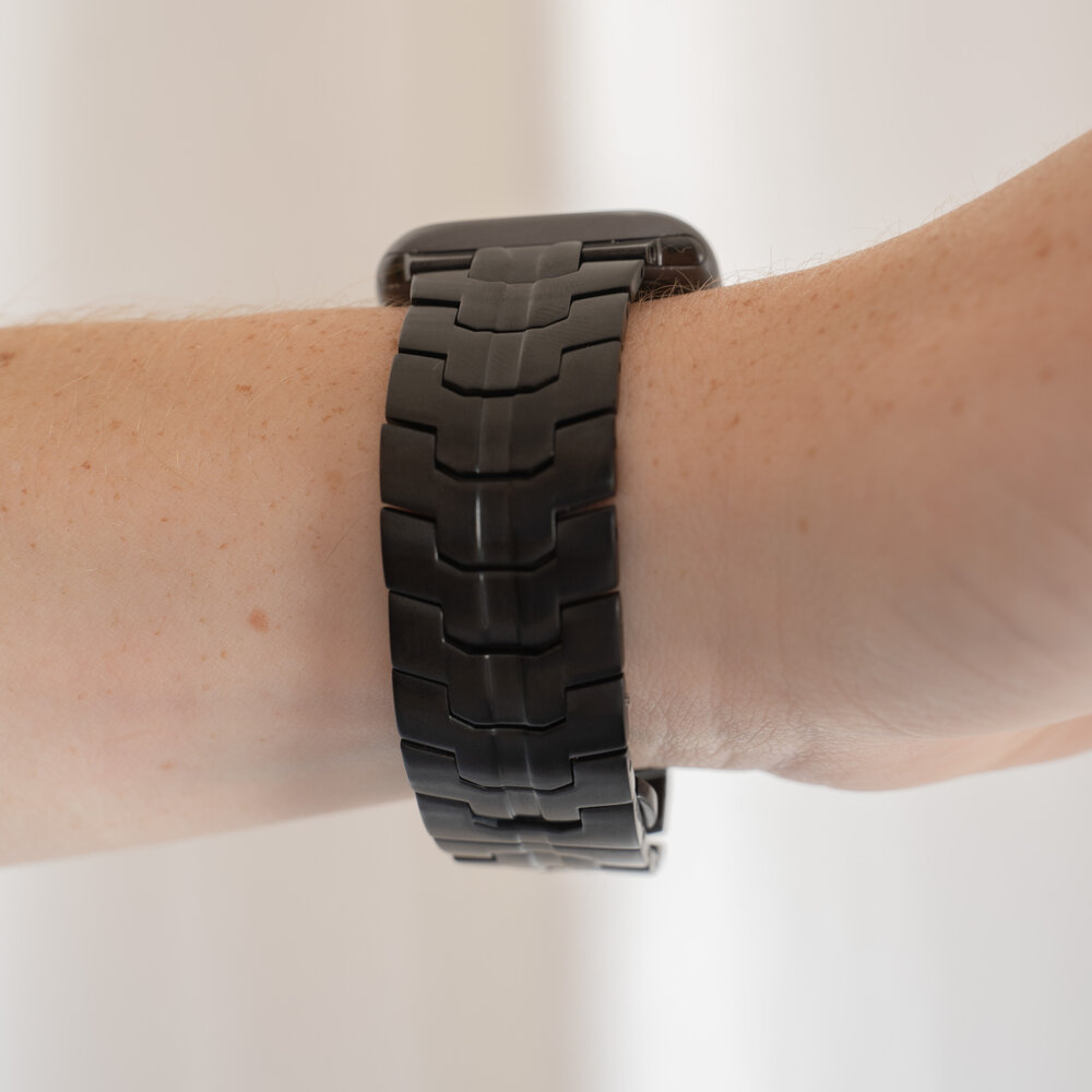 Strap-it Strap-it Bracelet acier Iron Apple Watch (noir) Strap-it Strap-it Bracelet acier Iron Apple Watch (noir)