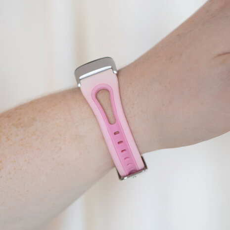 Strap-it Strap-it Bracelet sport avec boucle Fitbit Charge 6 (blanc/rose)