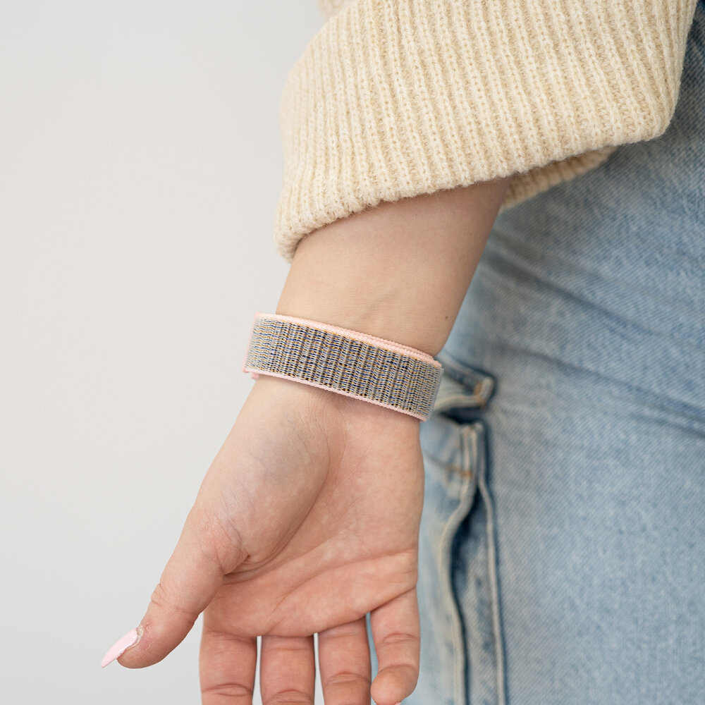 Strap-it Strap-it Bracelet nylon 'One push' Samsung Galaxy Watch 4 40mm (rose) Strap-it Strap-it Bracelet nylon 'One push' Samsung Galaxy Watch 4 40mm (rose)