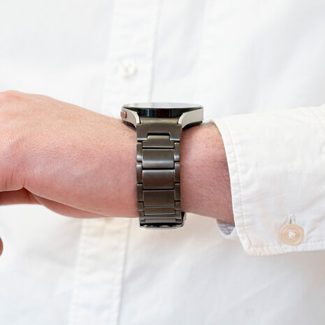 Strap-it Strap-it Bracelet titane 'One push' Samsung Galaxy Watch 4 40mm (graphite)