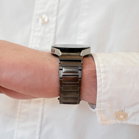 Strap-it Strap-it Bracelet titane de luxe 'One push' Samsung Galaxy Watch 4 40mm (graphite)