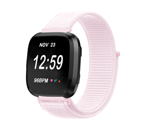 Strap-it Bracelet nylon Fitbit Versa (rose clair)