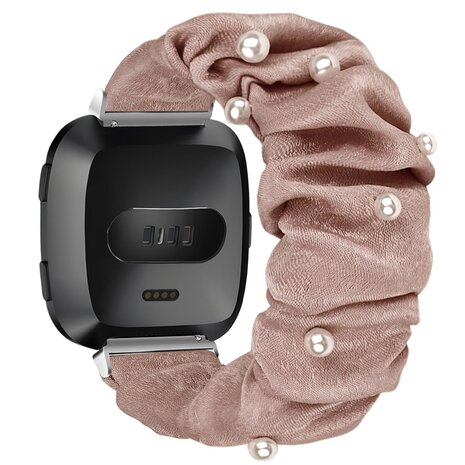 Strap-it Strap-it Bracelet chouchou Fitbit Versa (beige foncé avec perles)