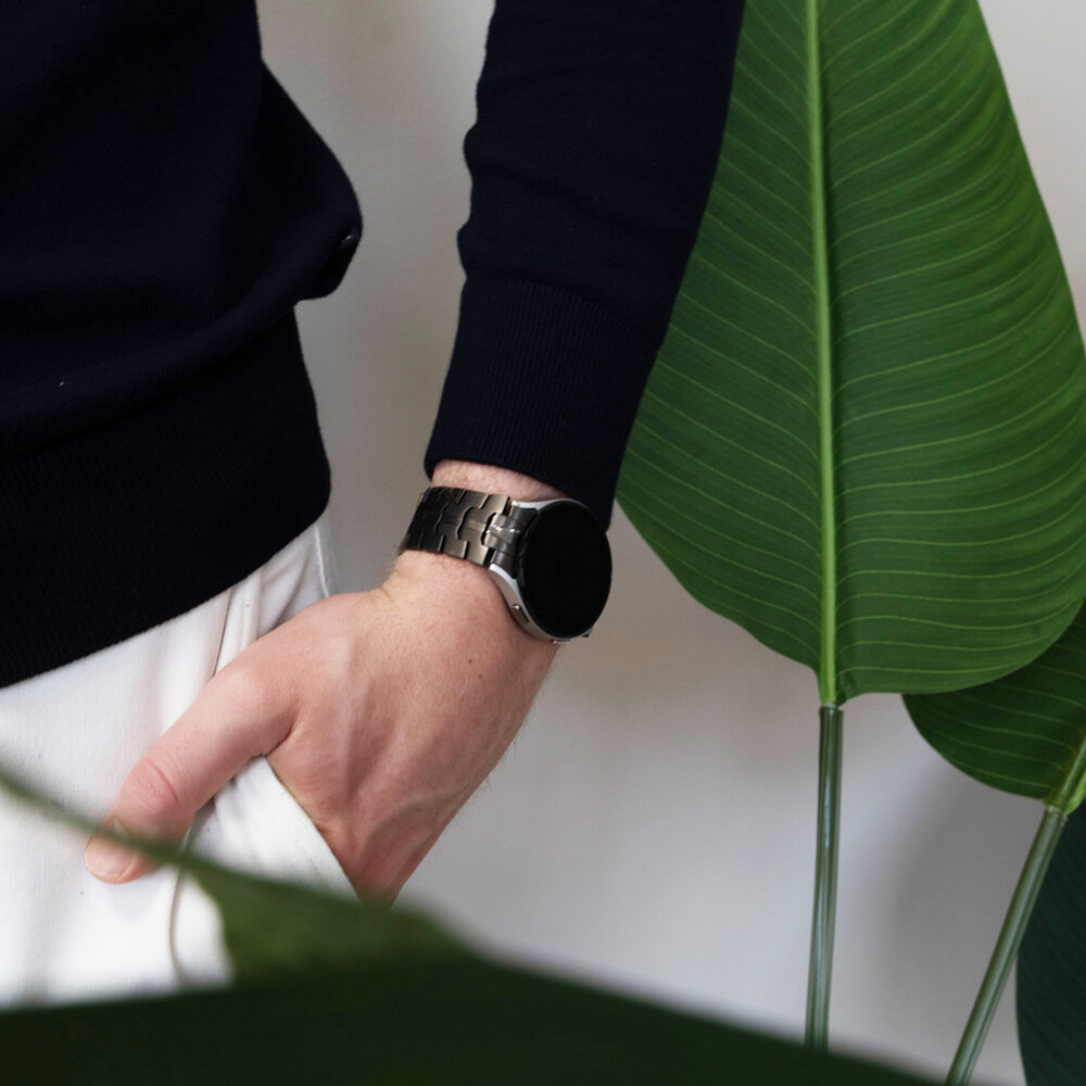 Strap-it Strap-it Bracelet titane 'iron' Samsung Galaxy Watch 6 Classic 47mm (graphite) Strap-it Strap-it Bracelet titane 'iron' Samsung Galaxy Watch 6 Classic 47mm (graphite)