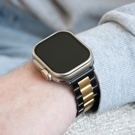Strap-it Strap-it Bracelet acier Apple Watch (noir/or)