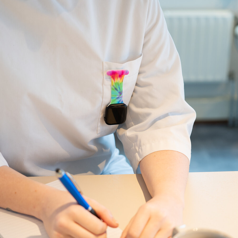 Strap-it Strap-it Apple Watch bracelet pour infirmière (coloré)