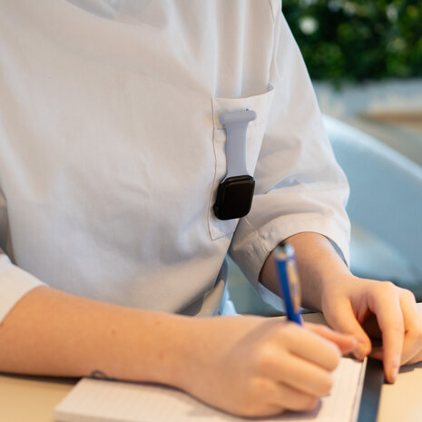 Strap-it Strap-it Apple Watch bracelet pour infirmière (bleu clair)