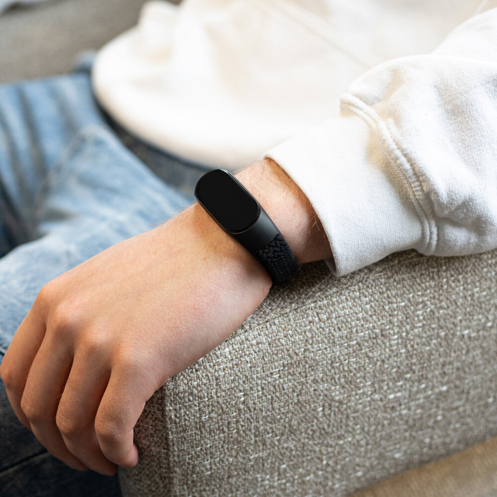 Strap-it Strap-it Bracelet tressé Xiaomi Mi Band 6 (noir)