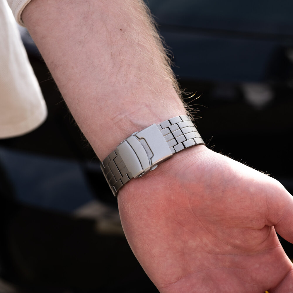 Strap-it Strap-it Bracelet titane Duo Apple Watch (gris)