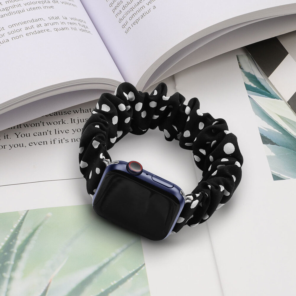 Strap-it Strap-it Bracelet chouchou Apple Watch (noir à pois)