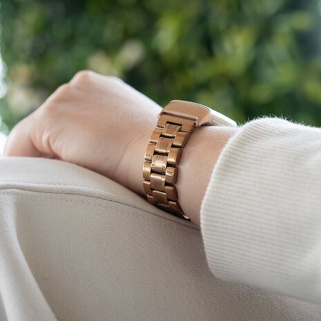 Strap-it Strap-it Bracelet en métal Fitbit Charge 5 (or rose)