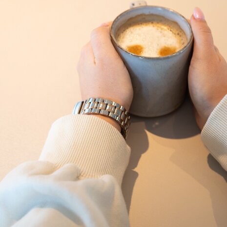 Strap-it Strap-it Bracelet en métal Fitbit Charge 5 (argent/or rose)