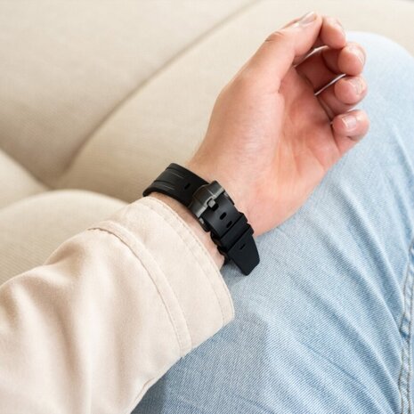 Strap-it Strap-it Bracelet silicone de luxe liquide Apple Watch (noir)