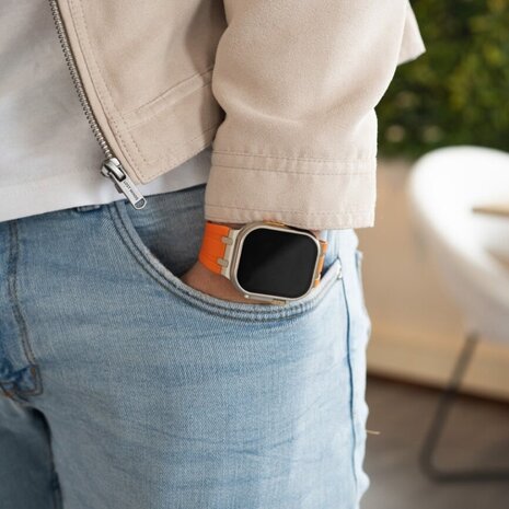 Strap-it Strap-it Bracelet silicone de luxe liquide Apple Watch (orange avec titane)