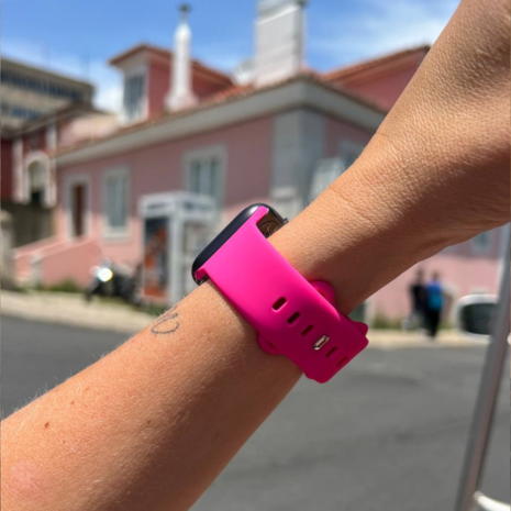 Strap-it Strap-it Bracelet Apple Watch silicone (rose vif)