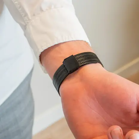 Bandz Bandz Bracelet acier réglable Samsung Galaxy Watch 5 - 44mm (noire)