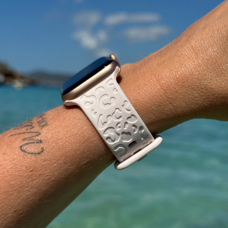 xoxo Wildhearts xoxo Wildhearts Bracelet silicone Apple Watch imprimé léopard (rose clair)