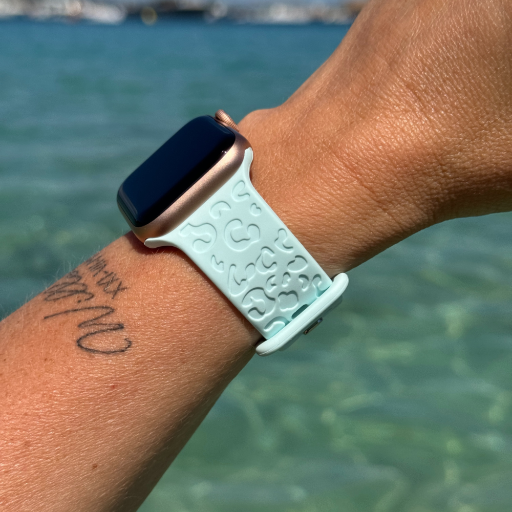 xoxo Wildhearts xoxo Wildhearts Bracelet silicone Apple Watch imprimé léopard (vert clair)