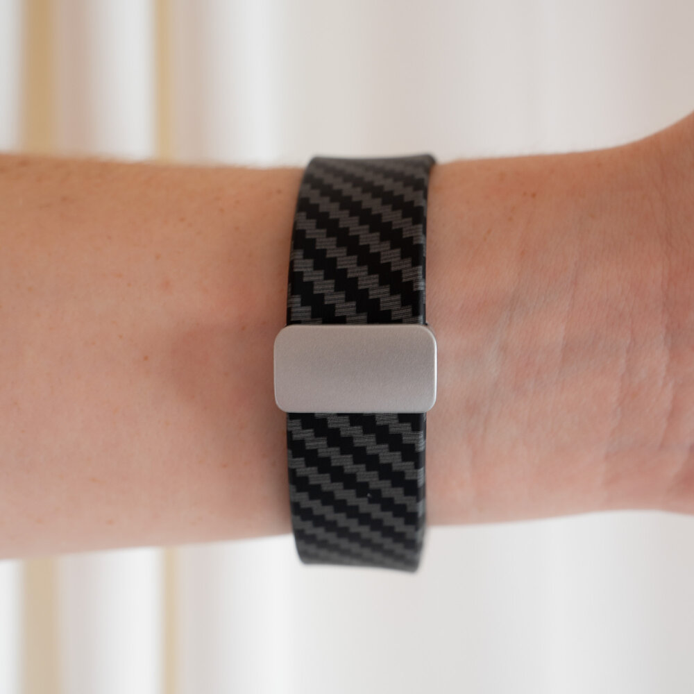 Strap-it Strap-it Bracelet magnetique Carbon Fiber Samsung Galaxy Watch FE Strap-it Strap-it Bracelet magnetique Carbon Fiber Samsung Galaxy Watch FE